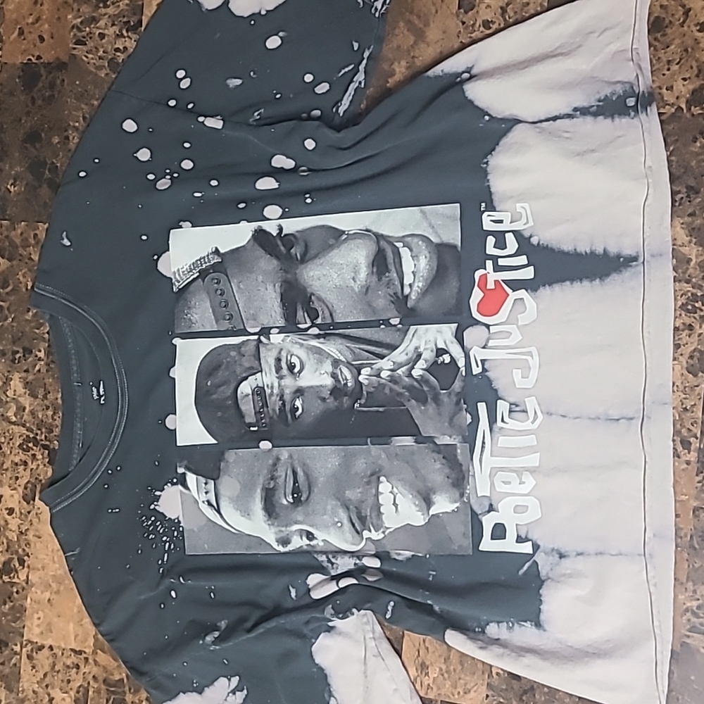 ♥️ Poetic Justice T Size Large Womens